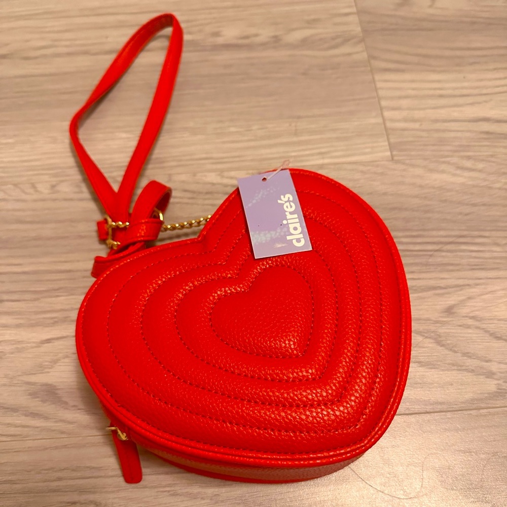 Claire’s bag